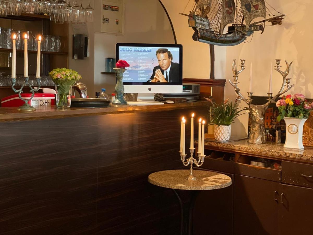 The Burgklause Boutique Hotel Linz am Rhein Eksteriør billede